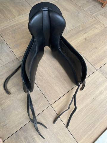 Selle dressage Carlos Pinto modèle Forestier
