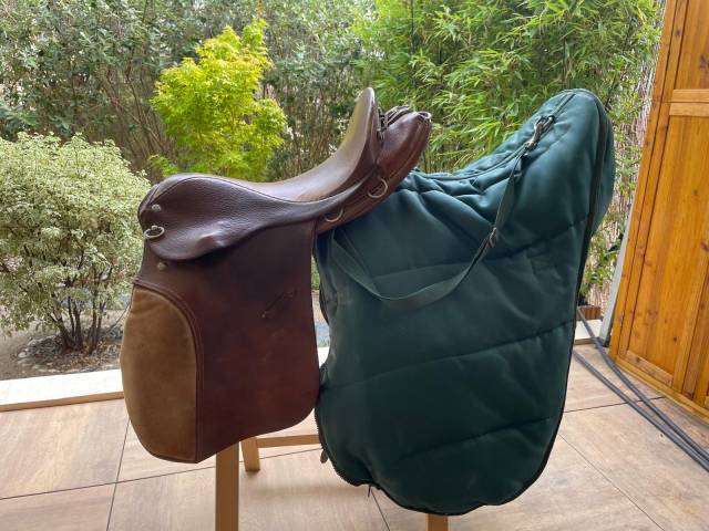 Selle dressage Carlos Pinto modèle Forestier