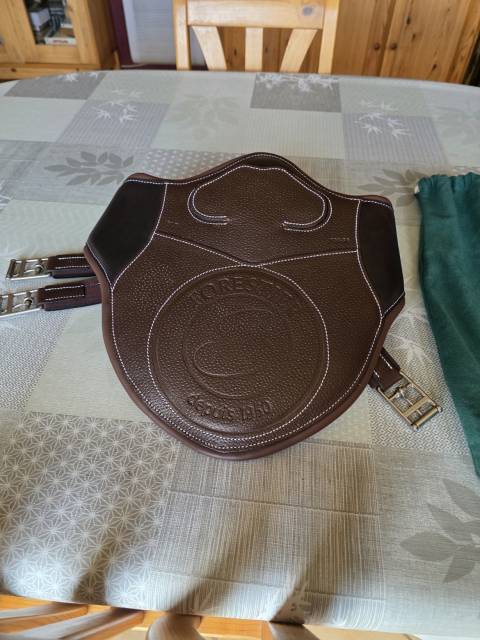 Nouvelle sangle bavette Forestier