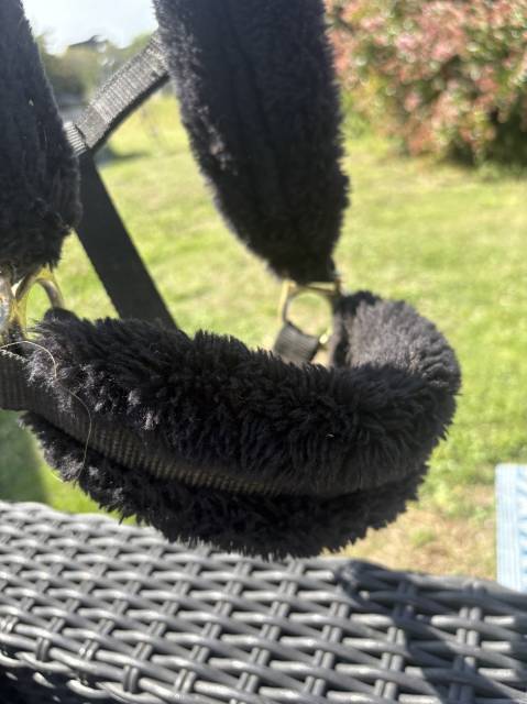 Licol équitation en mouton synthétique Cheval - noir