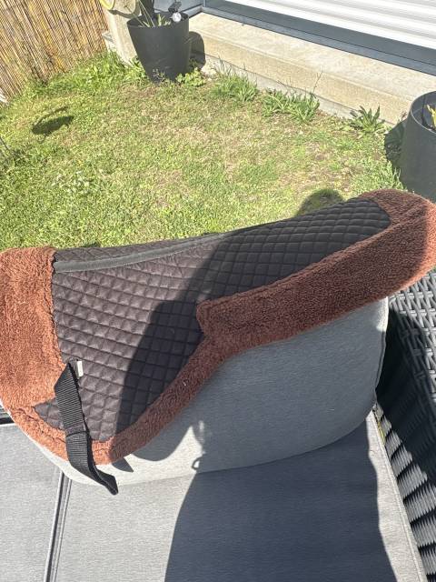 Amortisseur noir et marron taille full