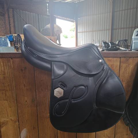 Selle infinity III TAILLE 18 TIME RIDER PLATINIUM