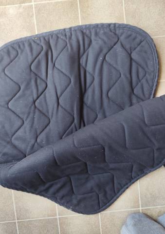 Tapis de selle Equith&egrave;me Cheval Noir