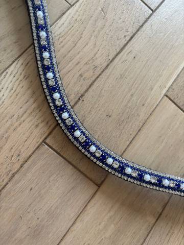 Frontal à strass bleu et blanc