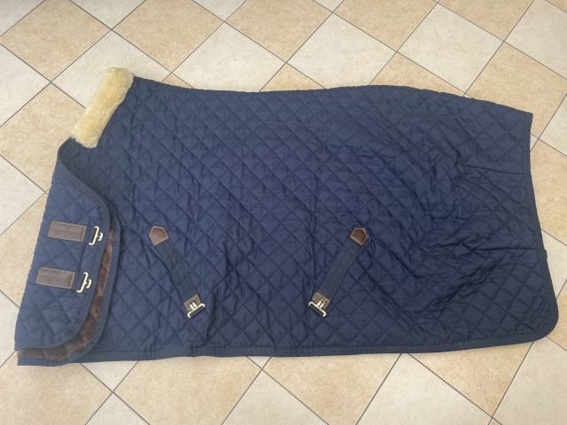 Couverture Kentucky 300g taille 140 doublée peau lapin