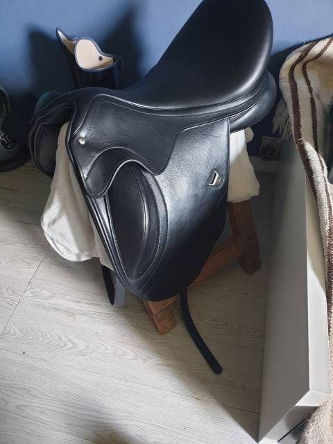 Selle de dressage Bates Artiste-État exceptionnel