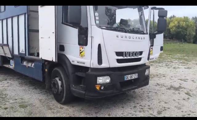 Vds camion 10 places