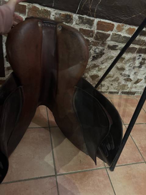 Selle Cwd 17,5 pouces SE06 XTR