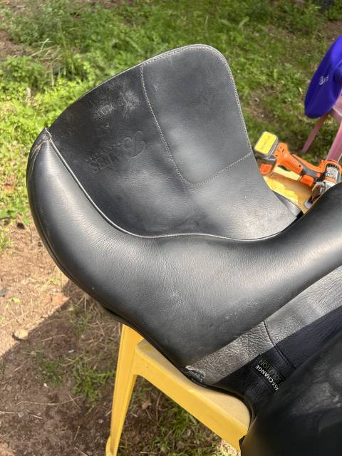 Selle Bates mixte 17 pouces 