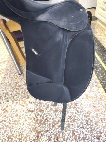 Selle dressage pro Isabel Werth+ tous les accessoires 