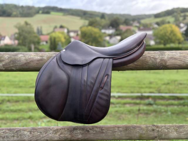 Selle butet 17,5 semi-creuse