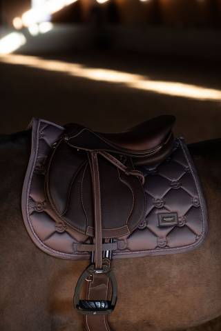 Tapis de selle Dark Violet - Equestrian Stockholm - High IQ Cool Comfort
