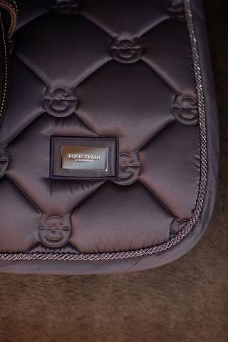 Tapis de selle Dark Violet - Equestrian Stockholm - High IQ Cool Comfort