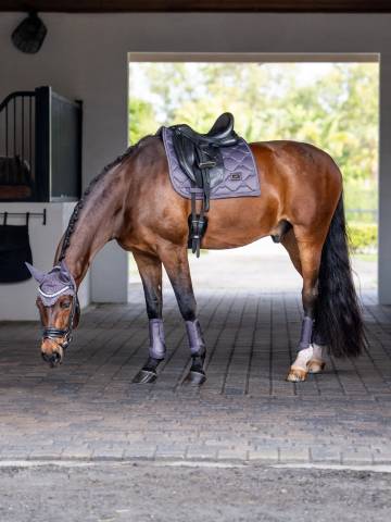 Tapis de selle DRESSAGE Dark Violet - Equestrian Stockholm - High IQ Cool Comfor