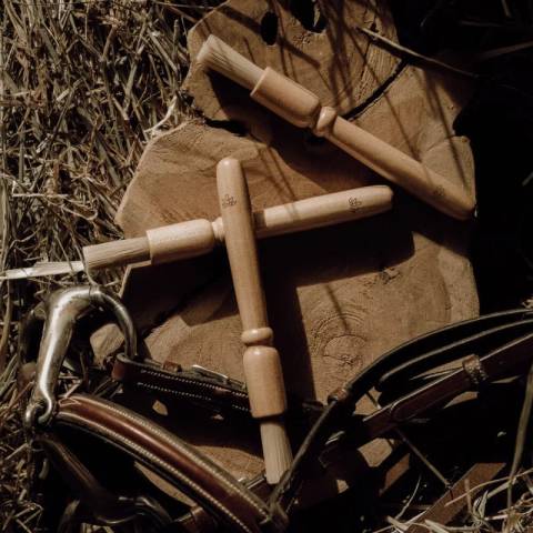Pinceau pour sabot - Nellumbo - 100% bois
