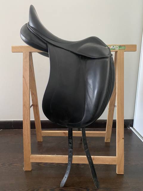 Selle de dressage Childeric DSC