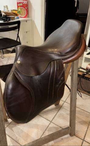 Selle CWD SE06 17.5 – Excellent état, prix canon 