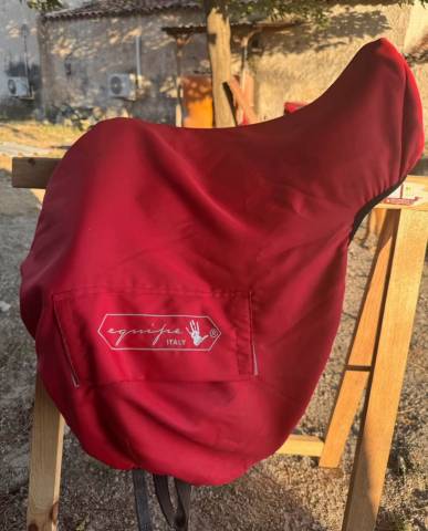 selle de dressage Equipe Carbon Viktoria monoflap 17,5