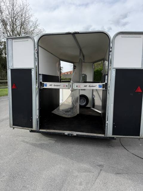 Vans fautras 2 places provan 2019