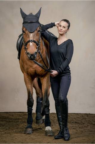 Pull léger col V décontracté - Cavalliera - Viscose doux