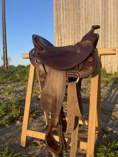 Selle Western Startrekk Deuber Shorty Taille 3 – rare