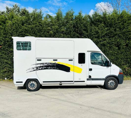 Vl chevaux renault master barbot