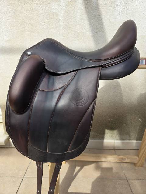 Selle Dressage Aachen Forestier 17 pouces 2022