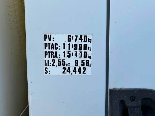 Camion pl chevaux 8 places renault