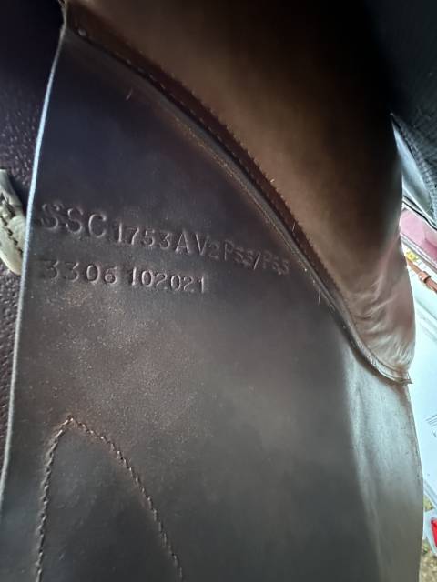 Selle GBS semi creuse 17.5