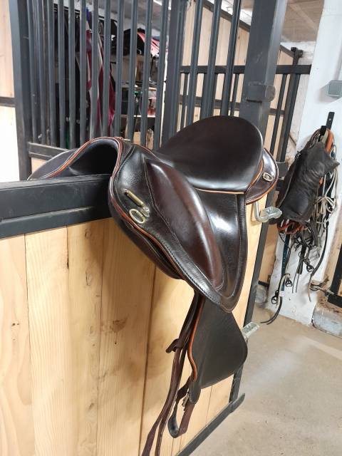 Selle Margeride 27+