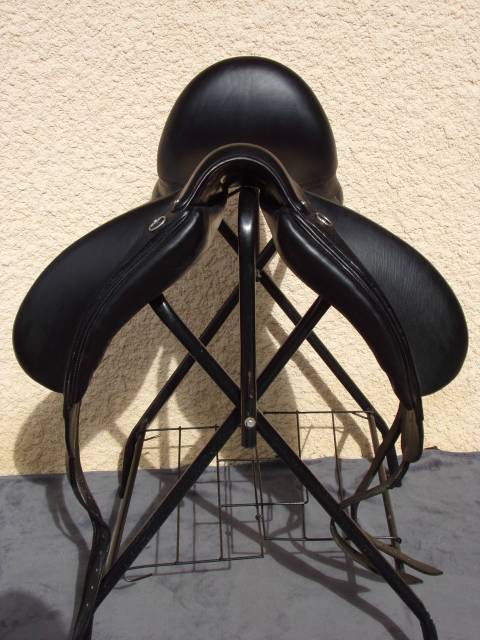 Selle Dressage Devoucoux Harmonie S 17'5