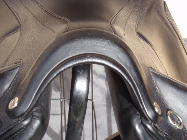 Selle Dressage Devoucoux Harmonie S 17'5