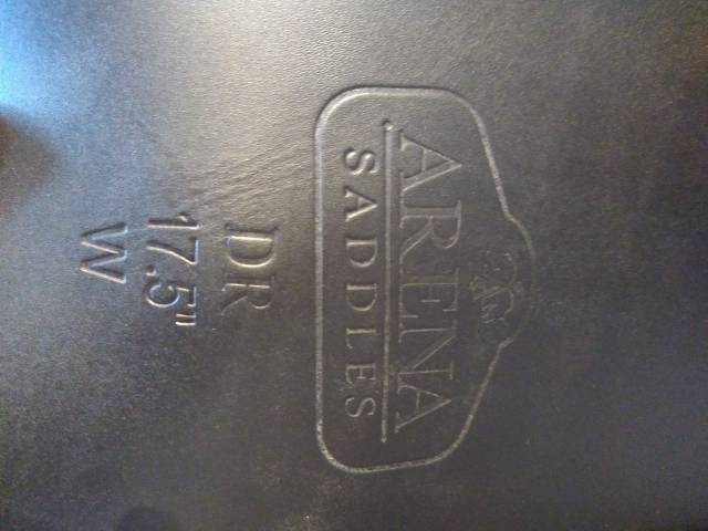 Arena wide dressage 17,5 noir