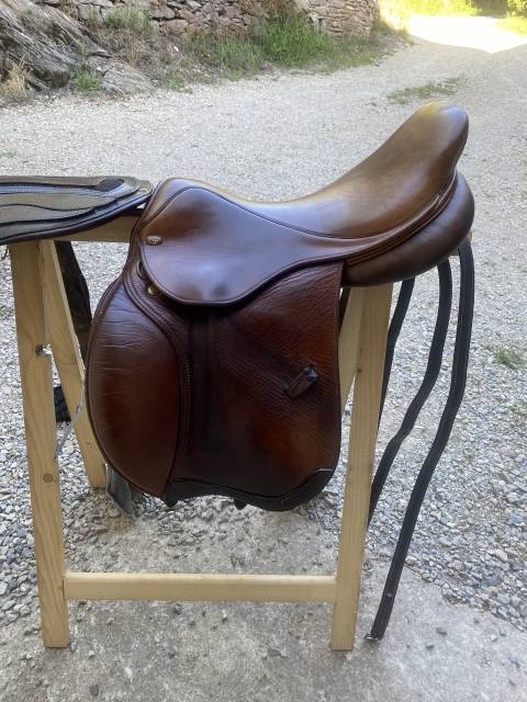 Selle Eric Thomas 17 pouces 