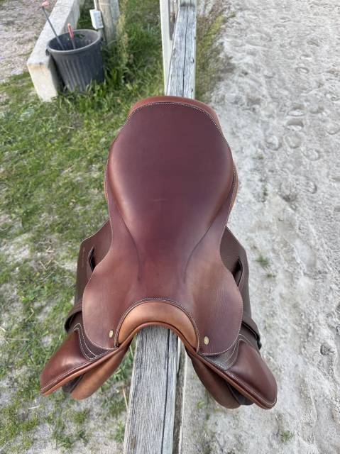 selle herve godignon one 17’ très peu servi 