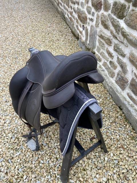 Selle Dressage forestier AACHEN 