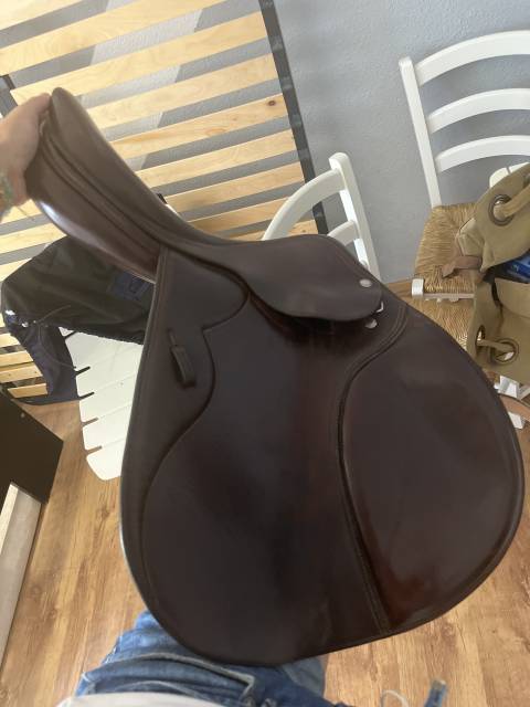 SELLE CSO DE LA MARQUE EQUIPE