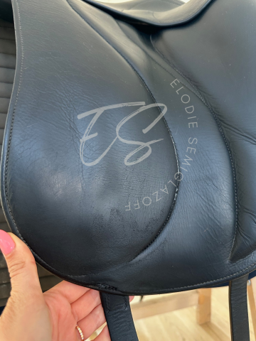Selle de dressage Antares modèle Concept