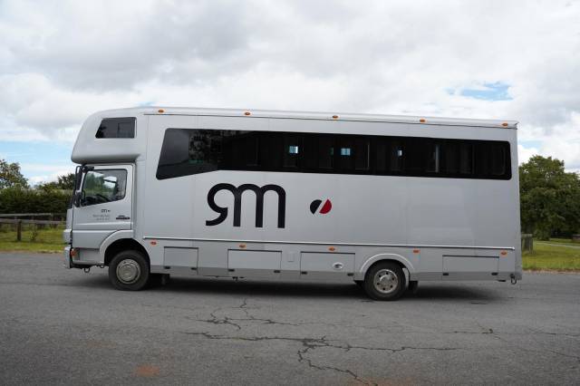 Camion pour transport 6 chevaux avec habitation