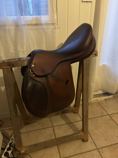 Super affaire – Selle Équipe Synergy 17,5