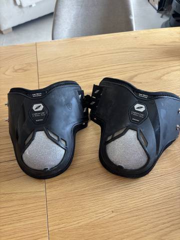 Protèges boulets  Zandona Carbon chic noir