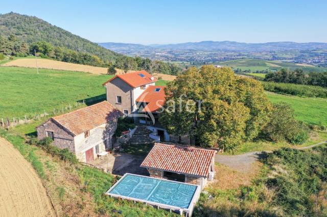 Ferme traditionnelle renovee - savigny