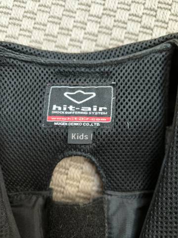 Airbag HIT AIR KID M-XL (servi 1 année) +3 cartouches