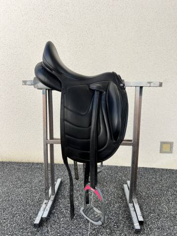 Selle de dressage Devoucoux 