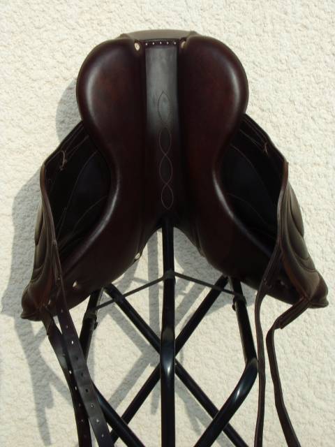 Selle Dressage Antares Cadence 17'