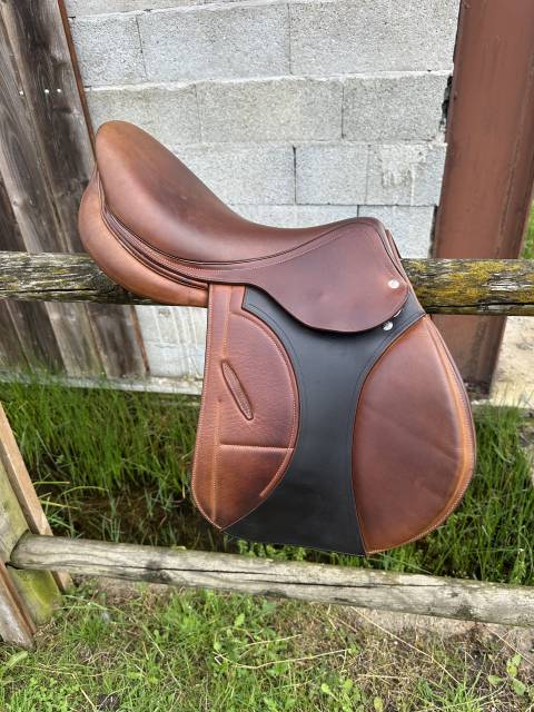 Selle de CSO - Made in France 