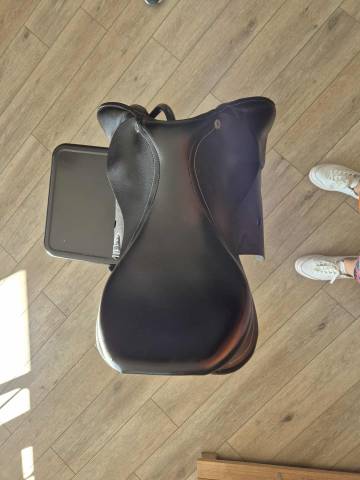 Selle Equiline CSO taille 17 