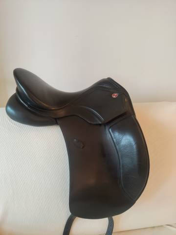 Sella dressage