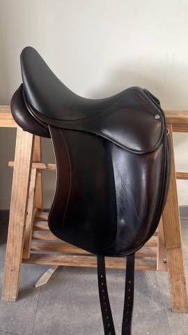 Selle Childeric 16,5 pouces   2012 