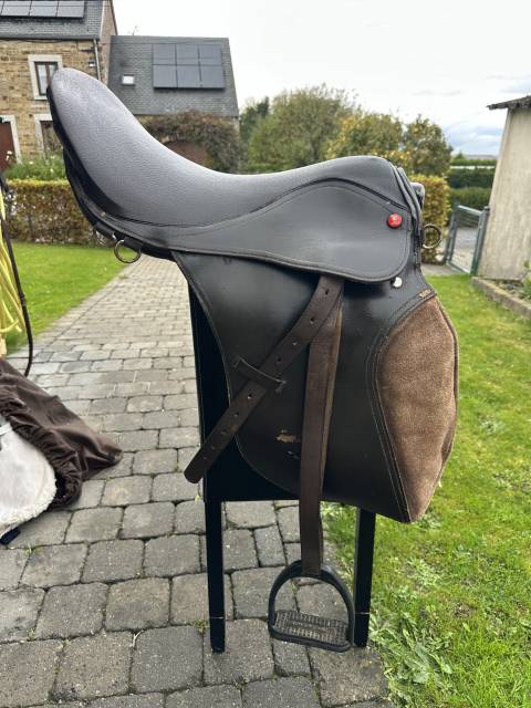 Selle dressage 18 pouces